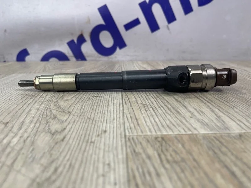 Форсунка топливная Mitsubishi Pajero Sport 2009 KH8W