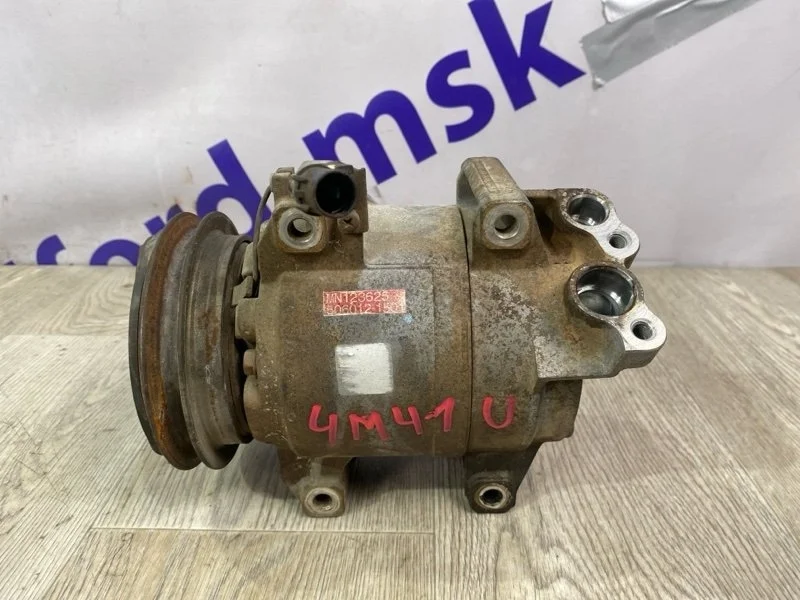 Компрессор кондиционера Mitsubishi Pajero Sport 2009 KH8W