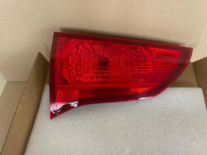 ФОНАРЬ В КРЫШКУ БАГАЖНИКА MITSUBISHI PAJERO SPORT 2 2008 2009 2010 2011 2012 2013 2014 2015 2016 ST2141326L KH4W, задний левый