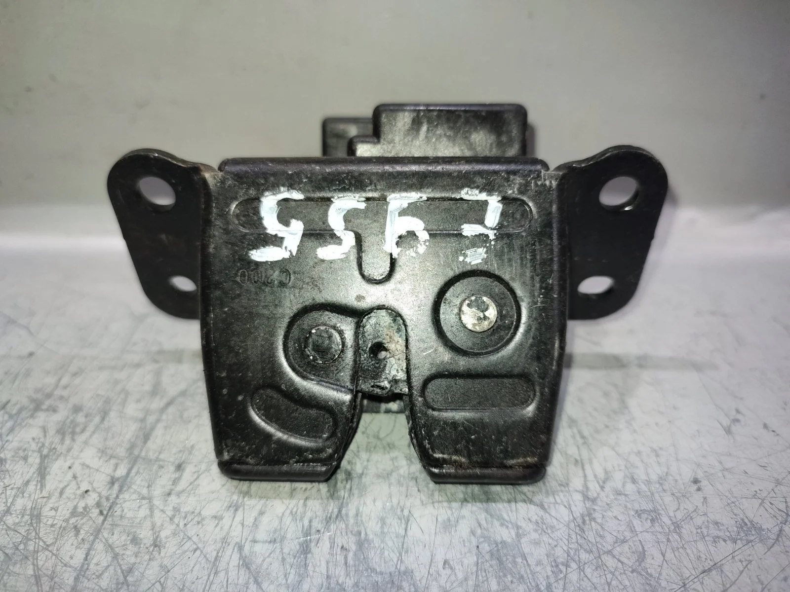 Замок двери багажника SsangYong Actyon 2014 C200