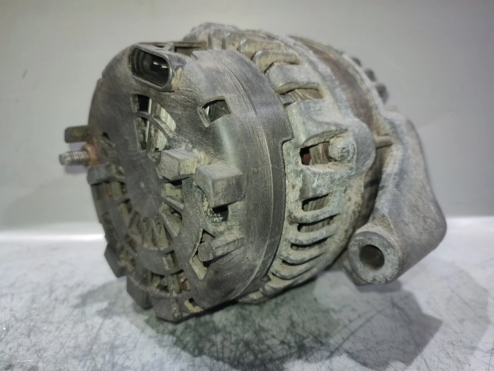 Генератор SsangYong Kyron 2008 D130