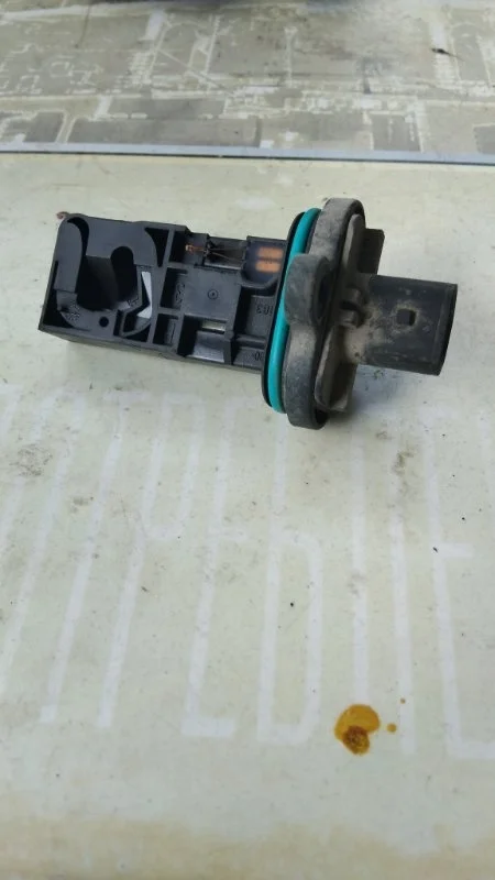 Расходомер воздуха opel zafira 2016 C