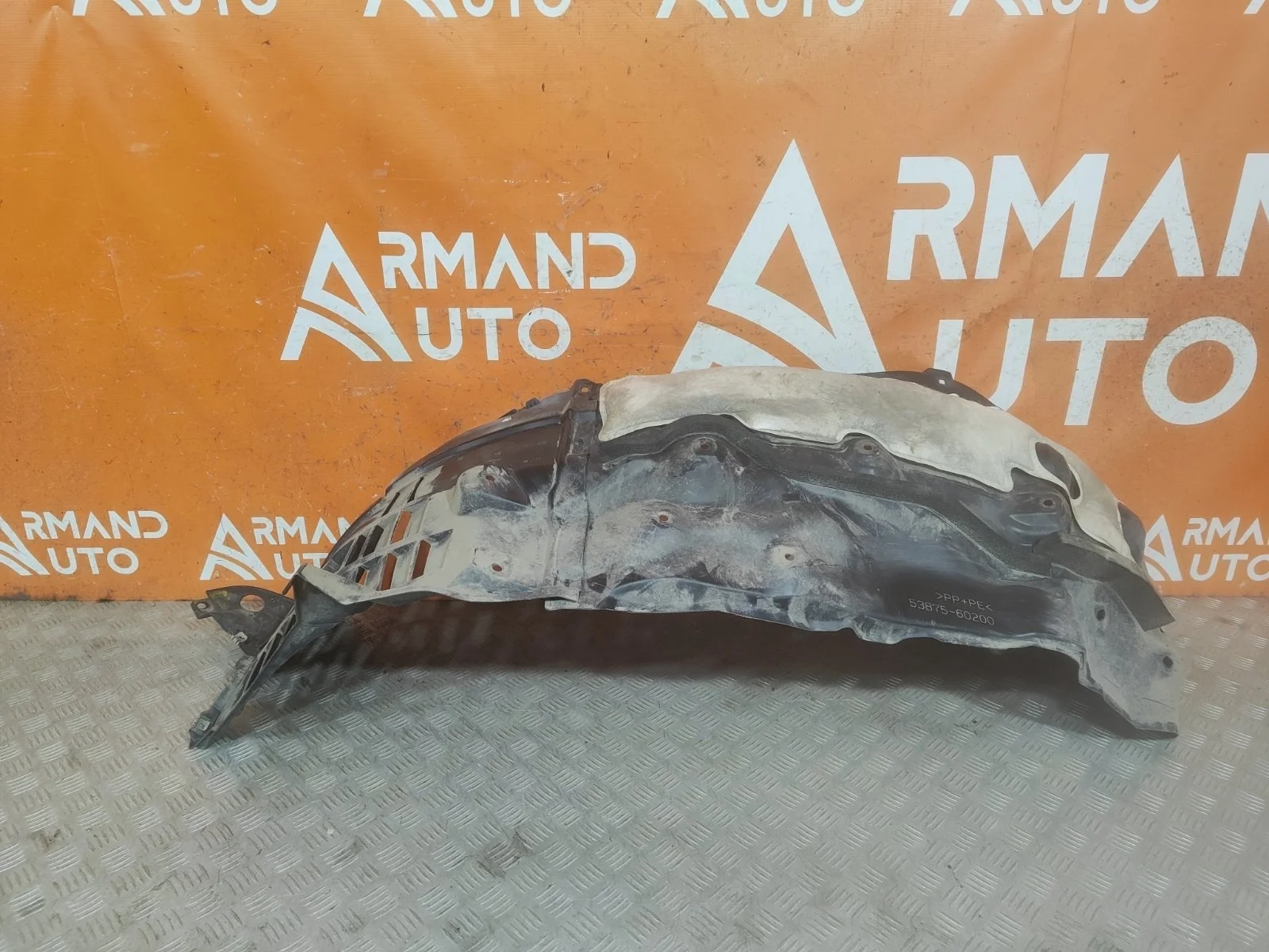 Подкрылок Toyota Land Cruiser 2021-нв 300