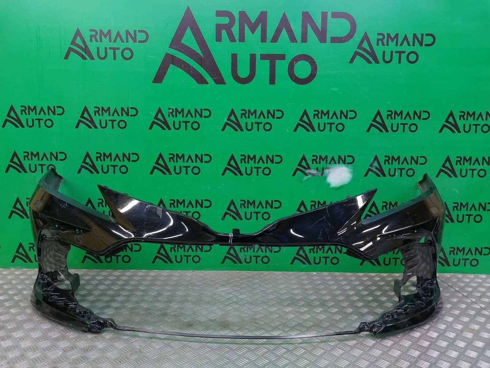 Бампер Toyota Camry 2020-нв 8 XV70