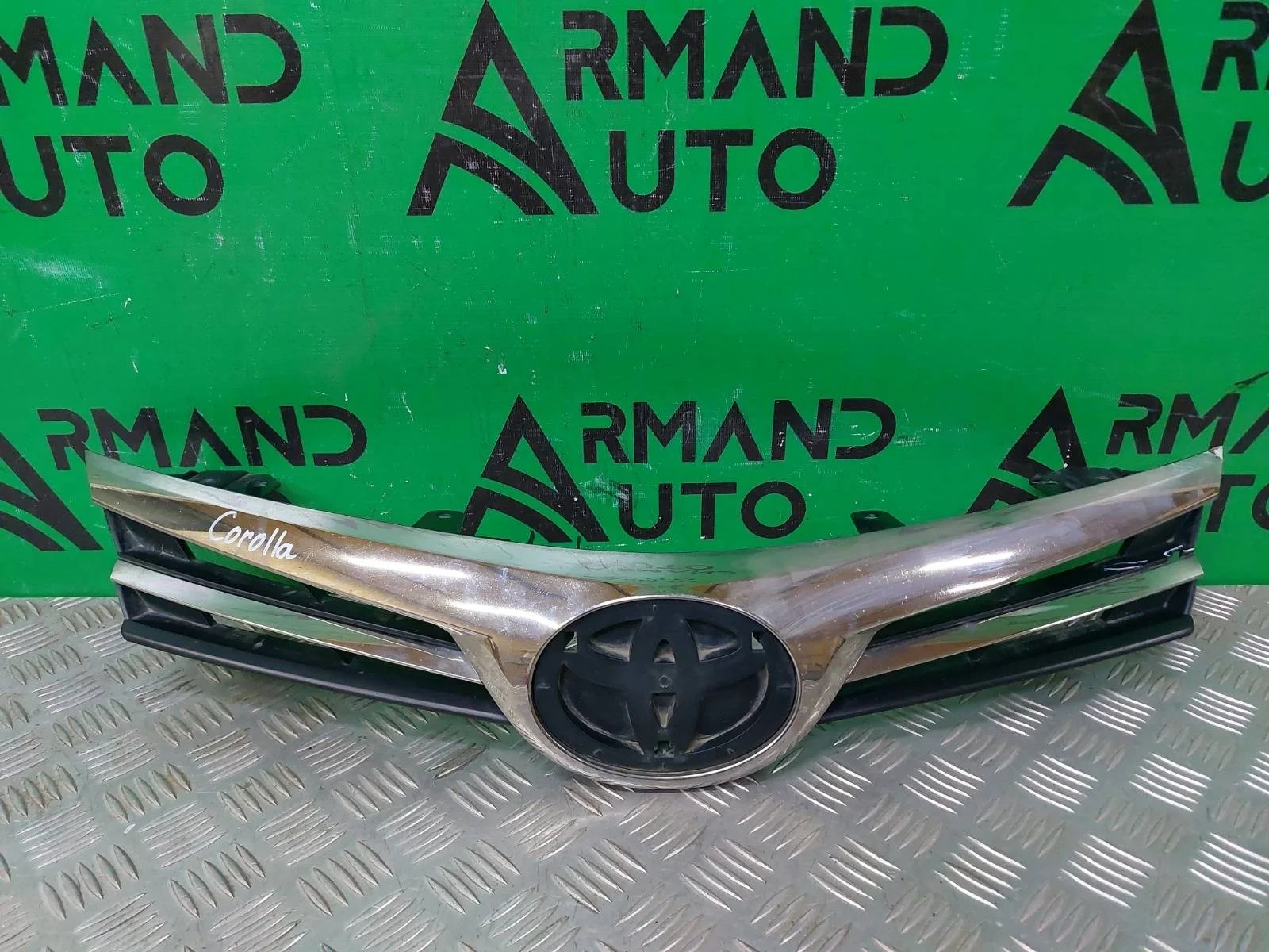 Решетка радиатора Toyota Corolla 2015-2019 11 E160 E170 E180