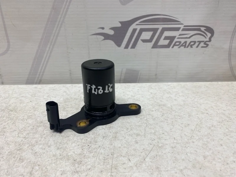 Датчик уровня масла Mercedes-benz W212