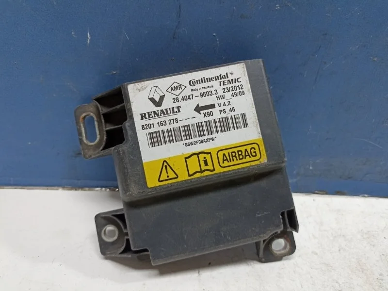 Блок Airbag Renault Logan 1 2012 8201163278