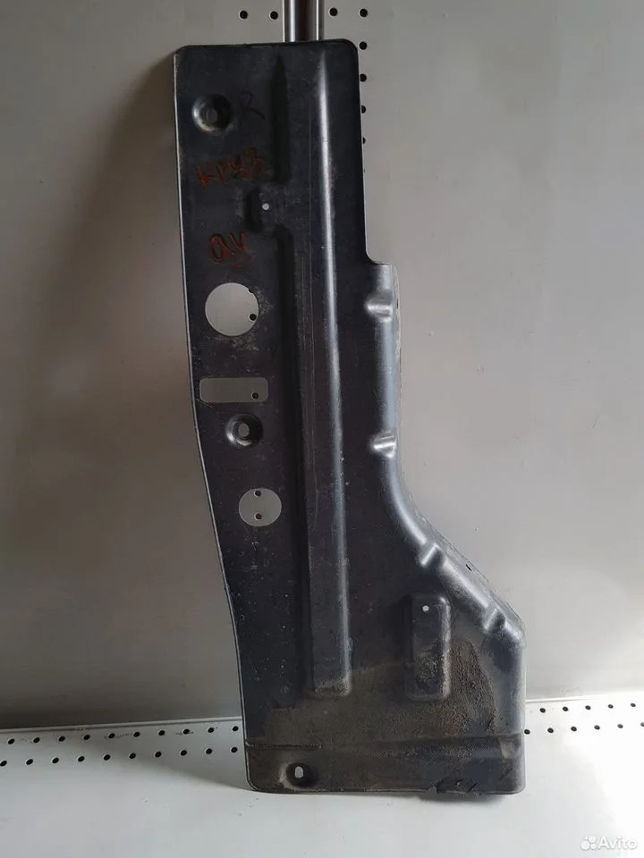 Пыльник двигателя правый opel astra j / insignia