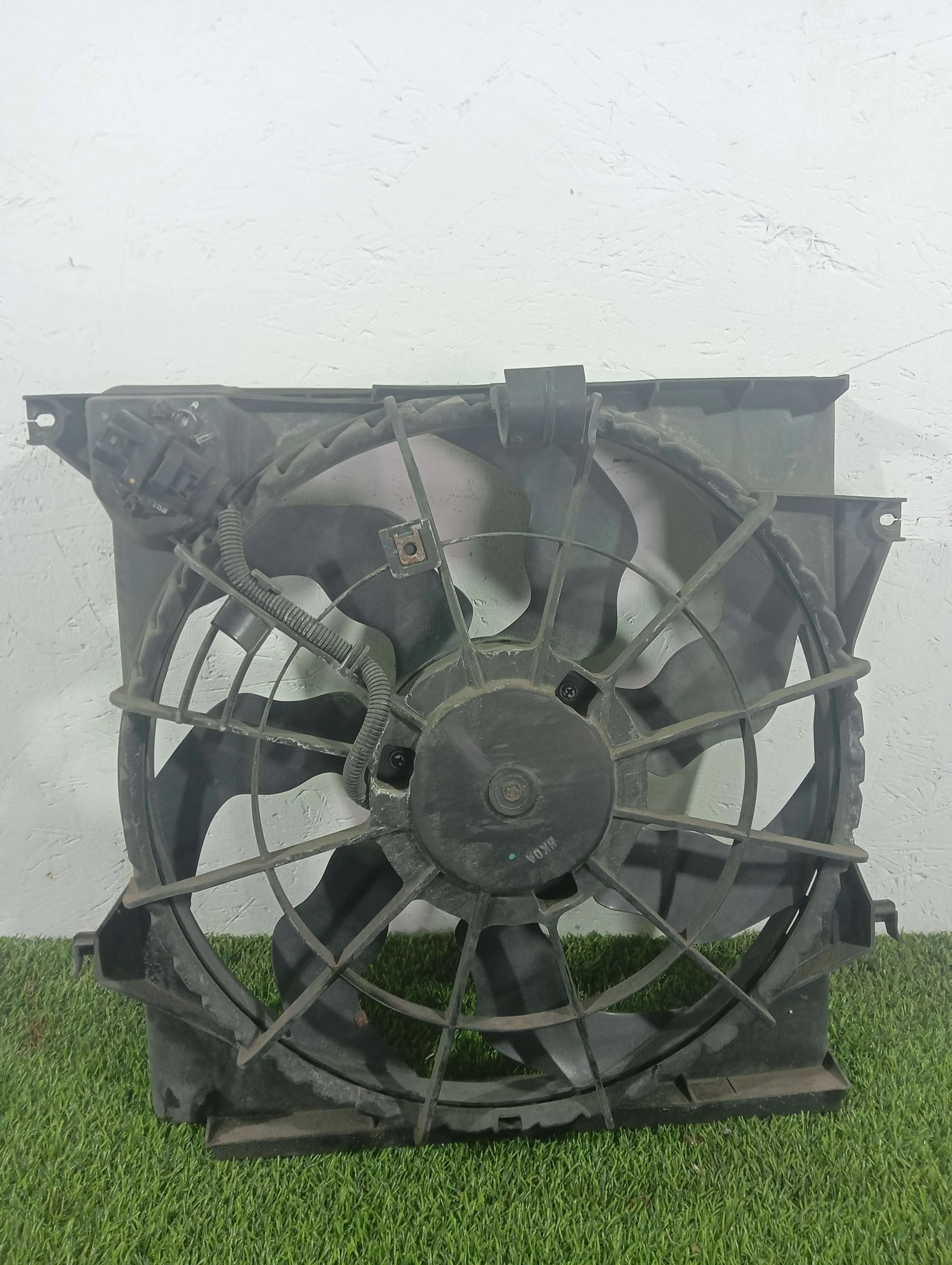 вентилятор охлаждения Kia Sportage 1.7 дизель 2012