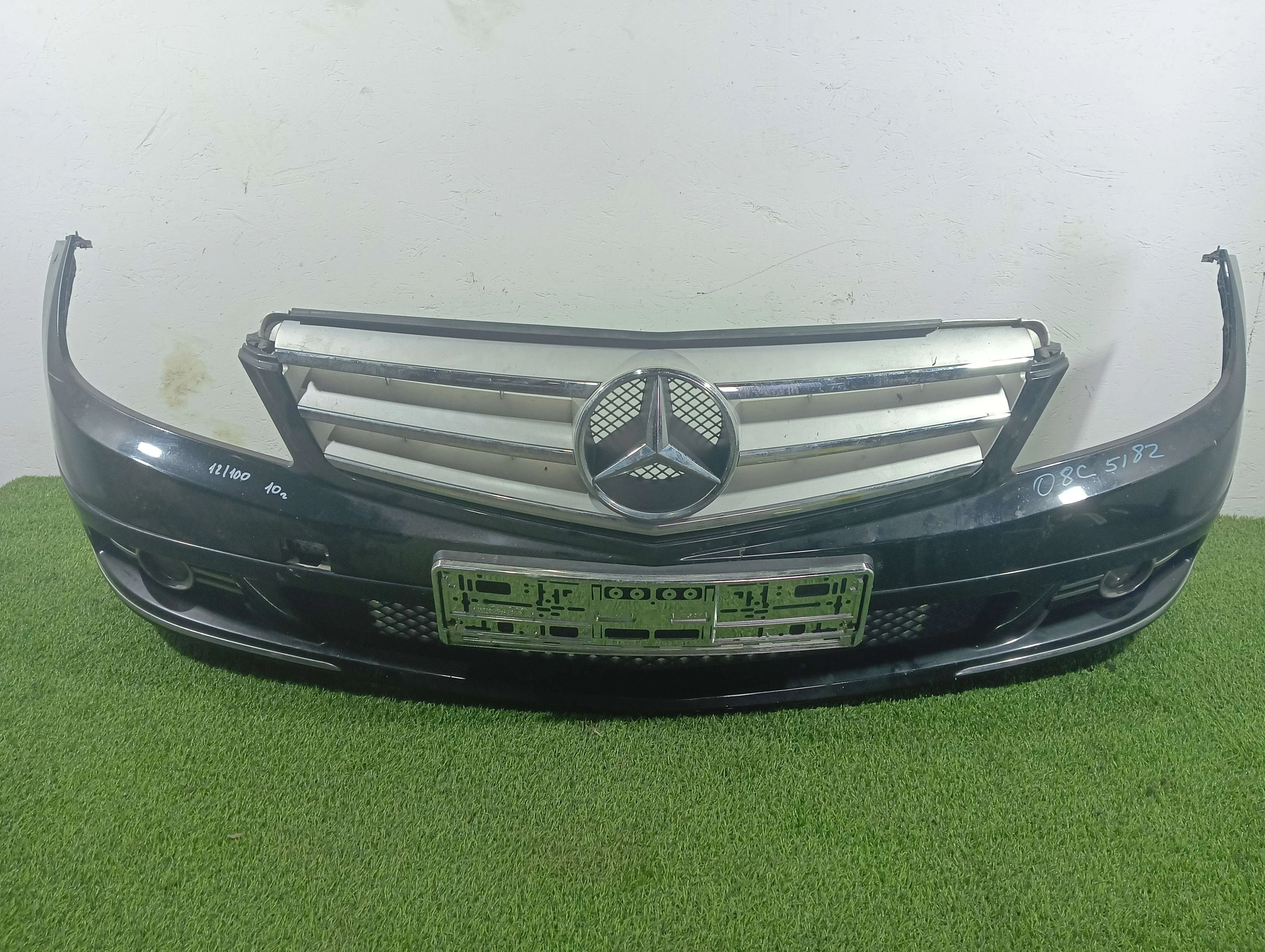 бампер передний Mercedes-Benz C-Класс 2.2 дизель 2010