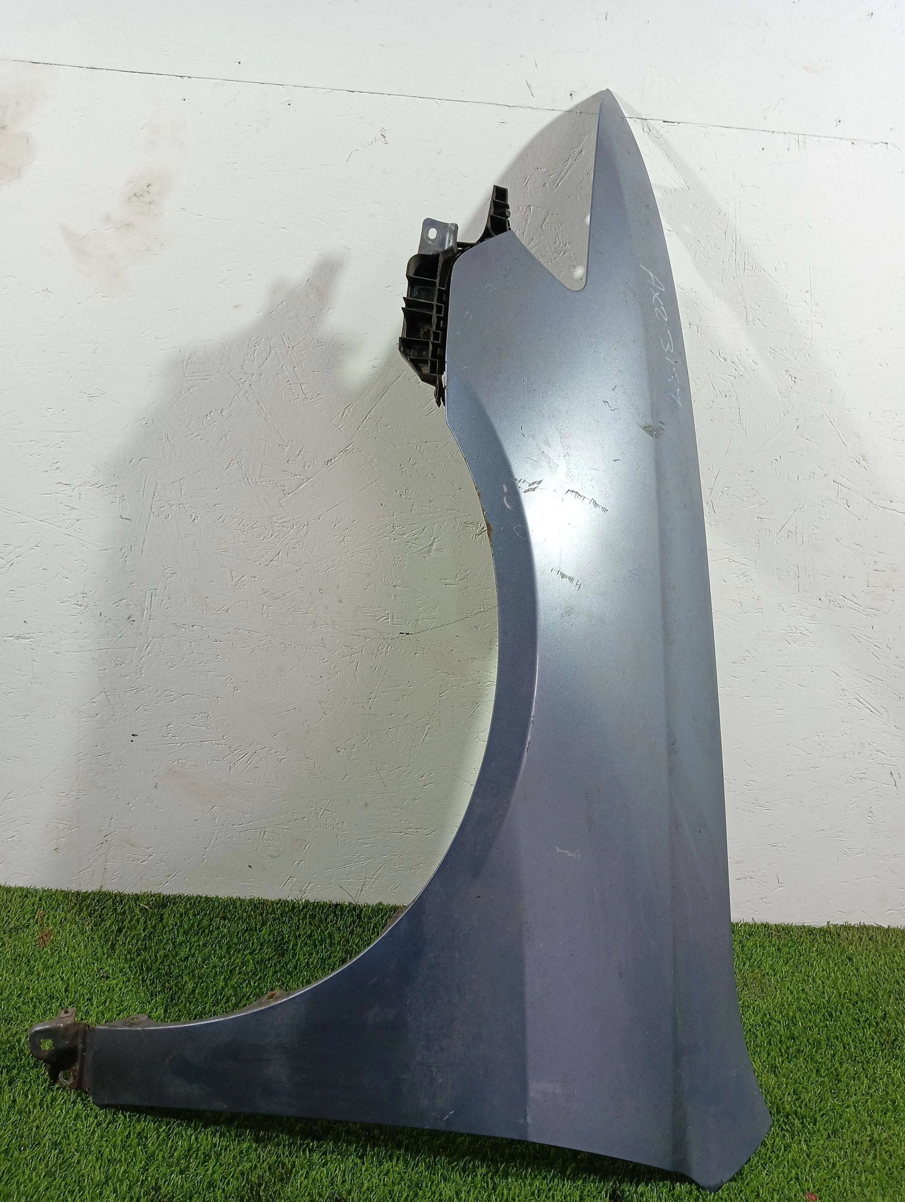 крыло переднее левое Honda Accord 2.0 бензин 2006