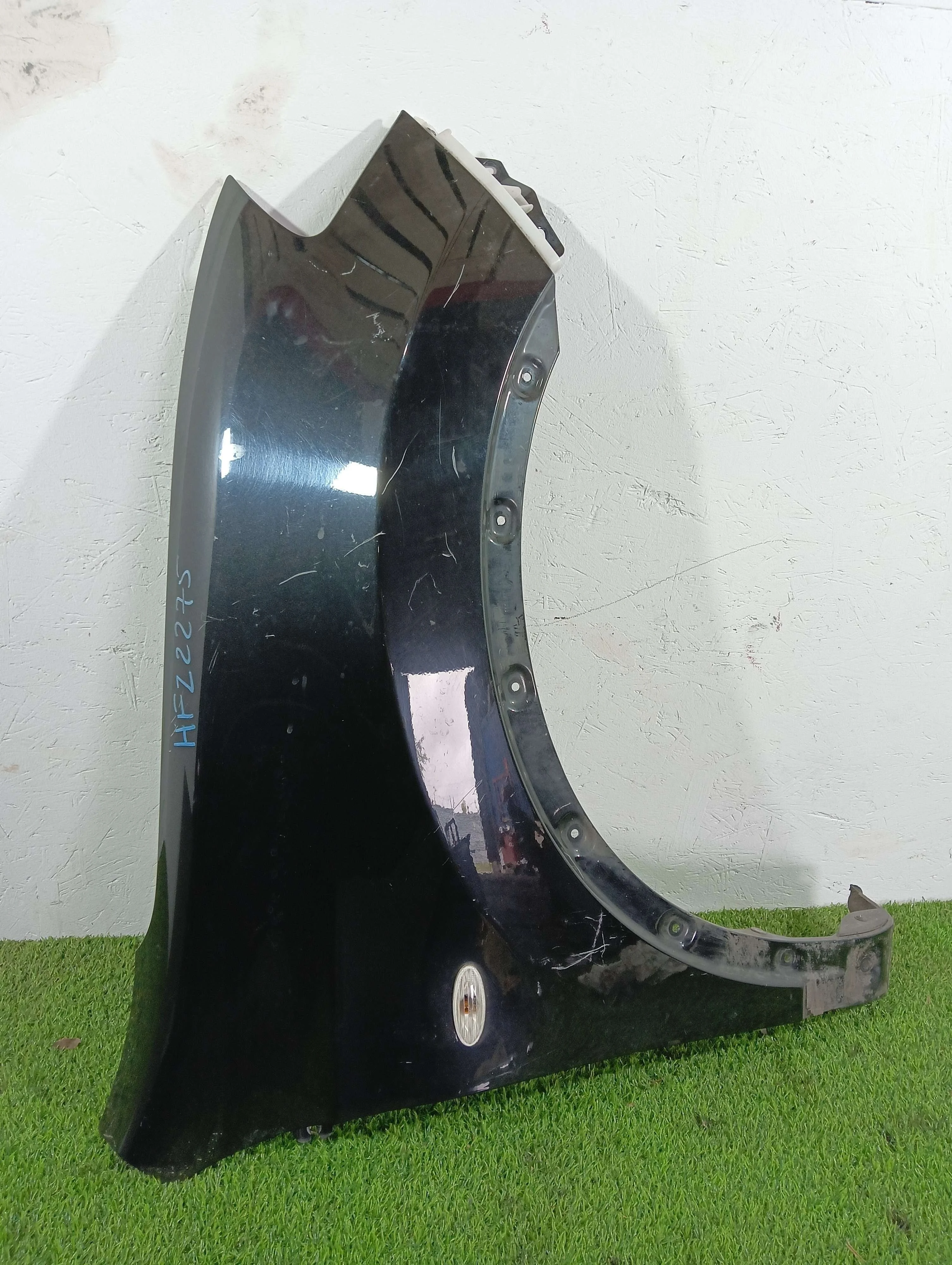 крыло переднее правое Nissan Qashqai 1.4 дизель 2011