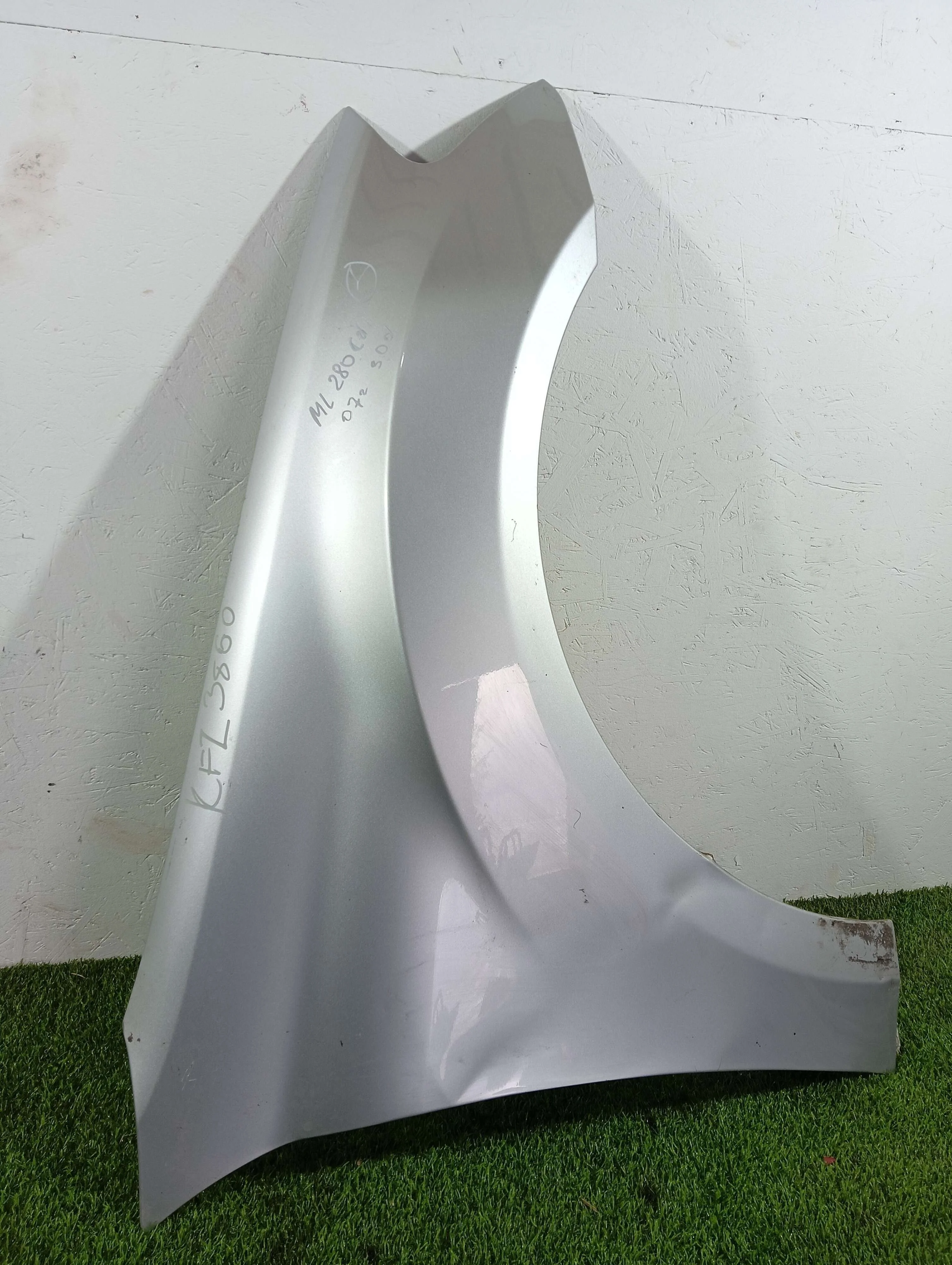 крыло переднее правое Mercedes-Benz M-Класс 3.0 дизель 2007