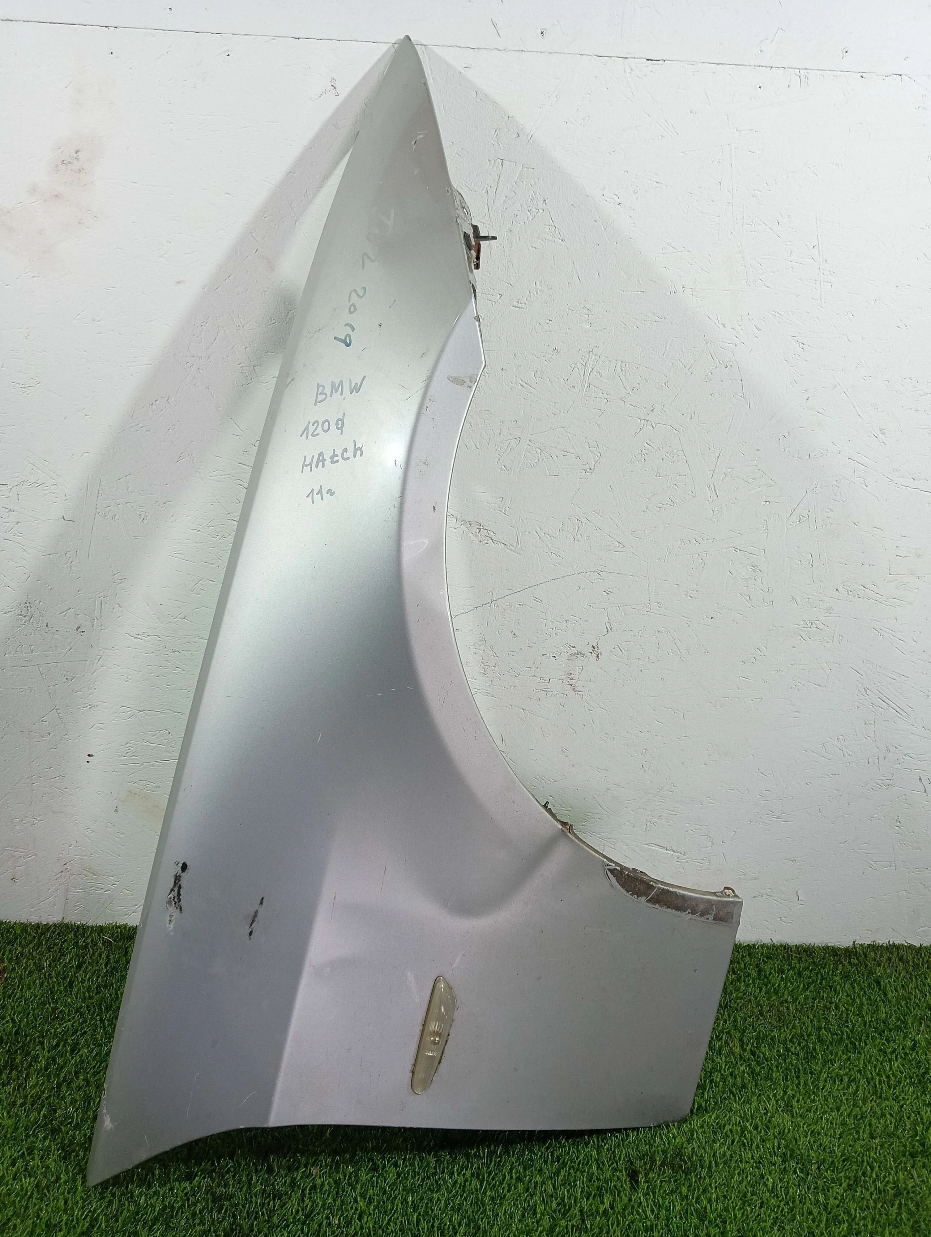 крыло переднее правое BMW 3 серия 2.0 дизель 2011