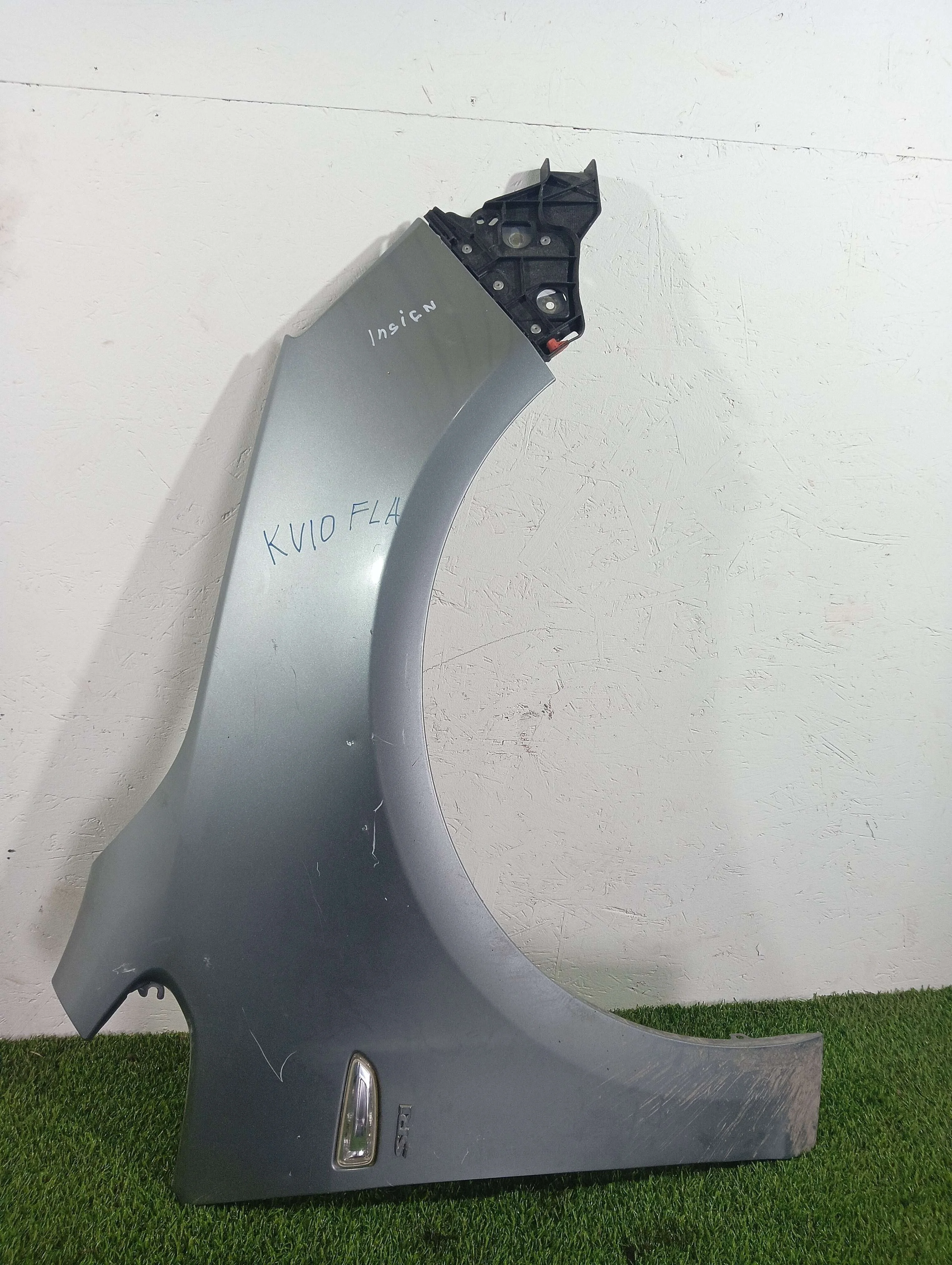 крыло переднее правое Opel Astra 2.0 дизель 2012