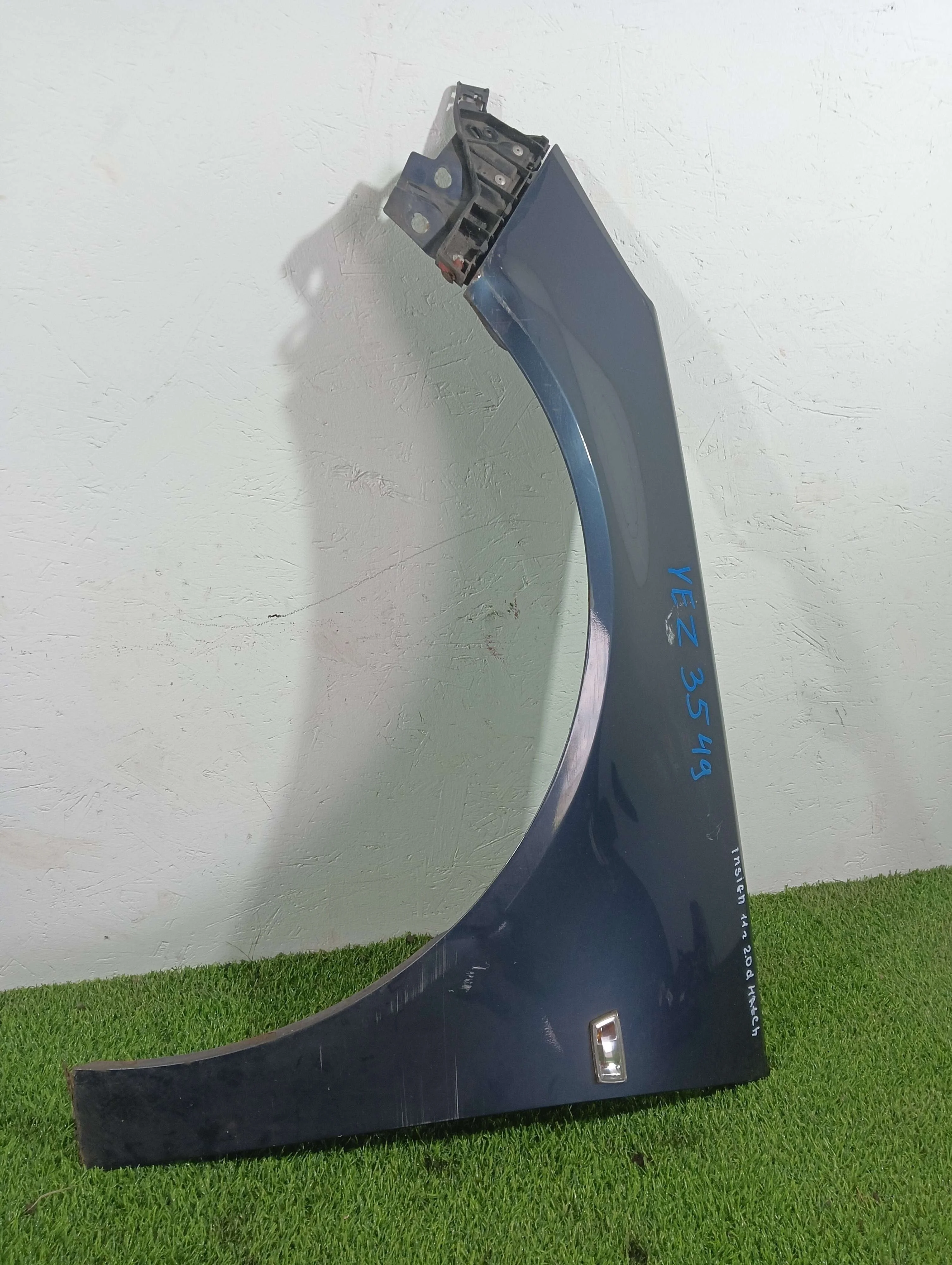 крыло переднее левое Opel Insignia 2.0 дизель 2012