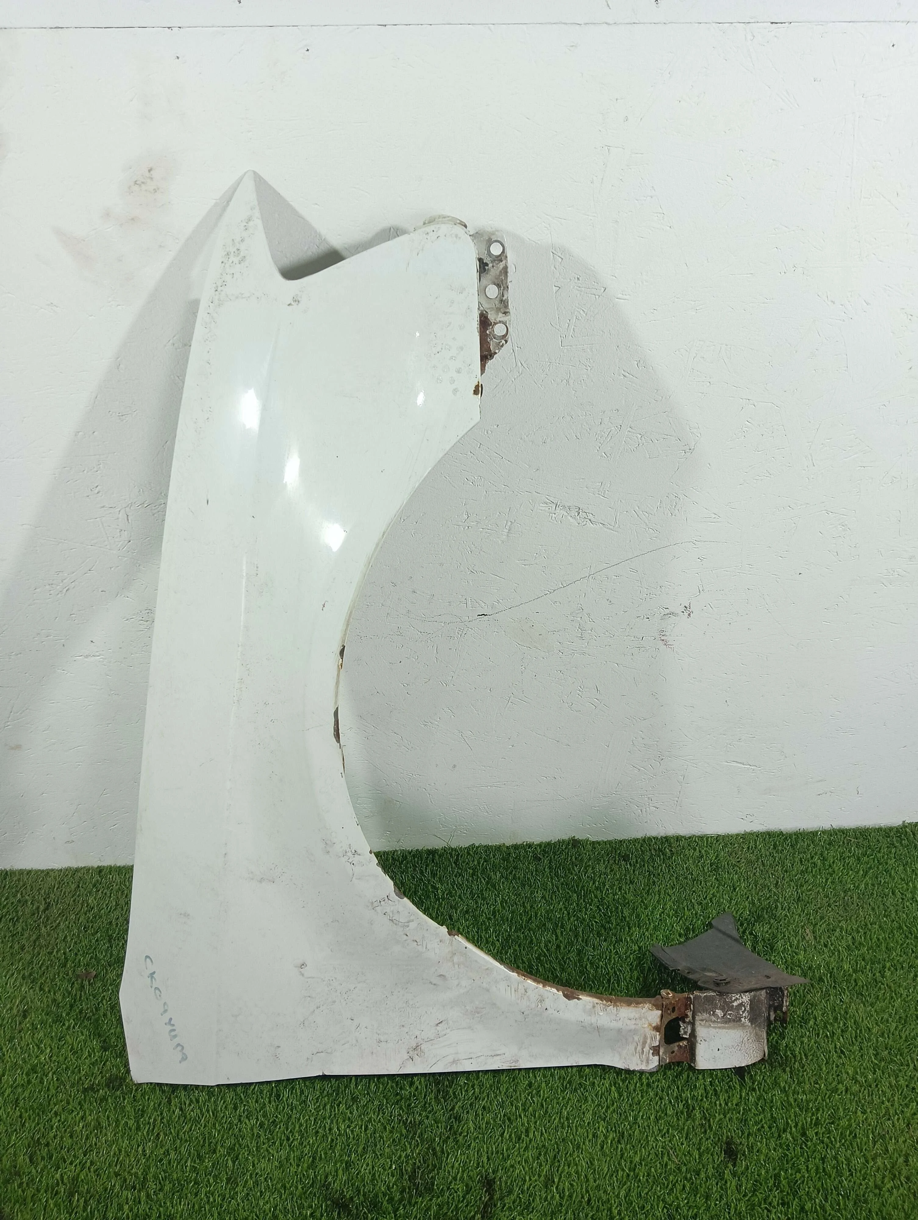 крыло переднее правое Audi A3 1.4 бензин 2009