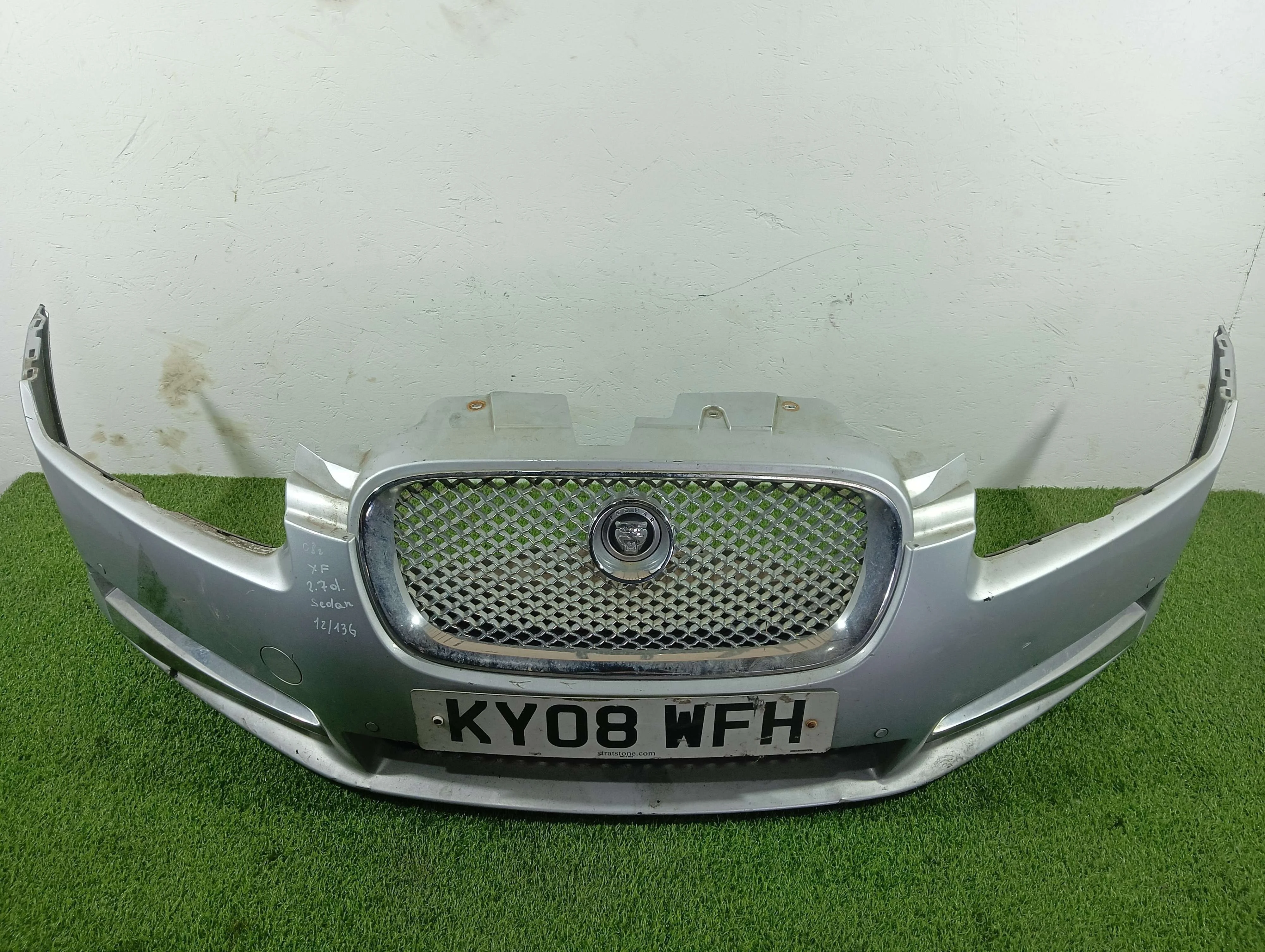 бампер передний Jaguar XF 2.7 дизель 2008