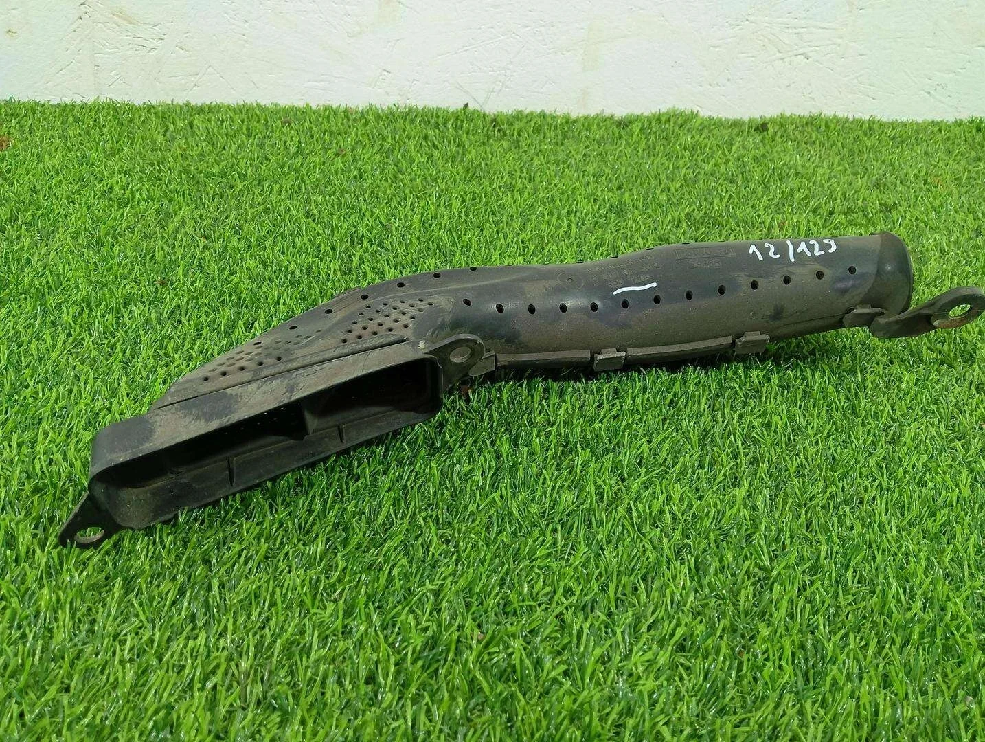 Воздухозаборник Ford Focus 1.6 дизель 2012