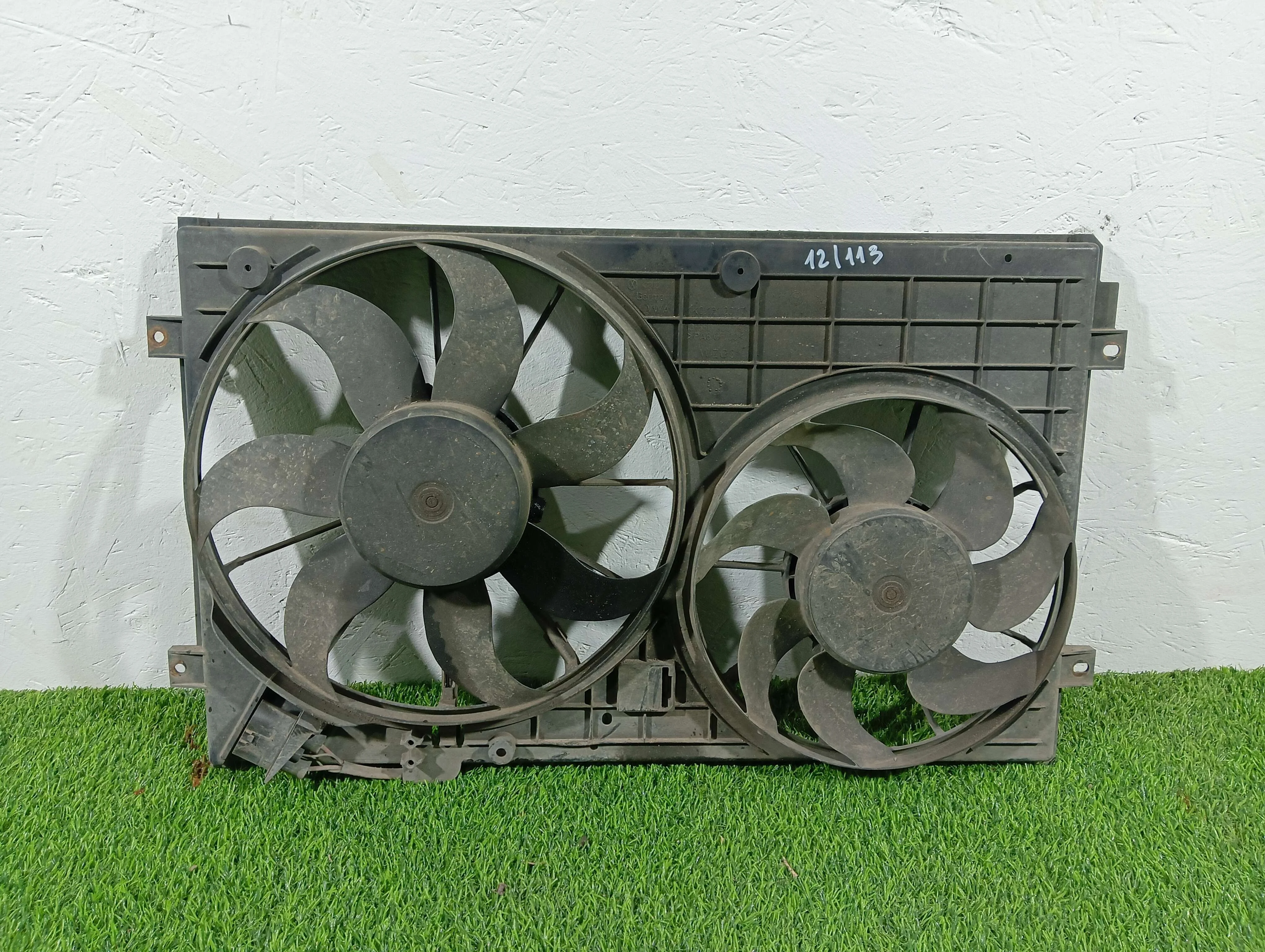 вентилятор охлаждения Volkswagen Passat 2.0 дизель 2009