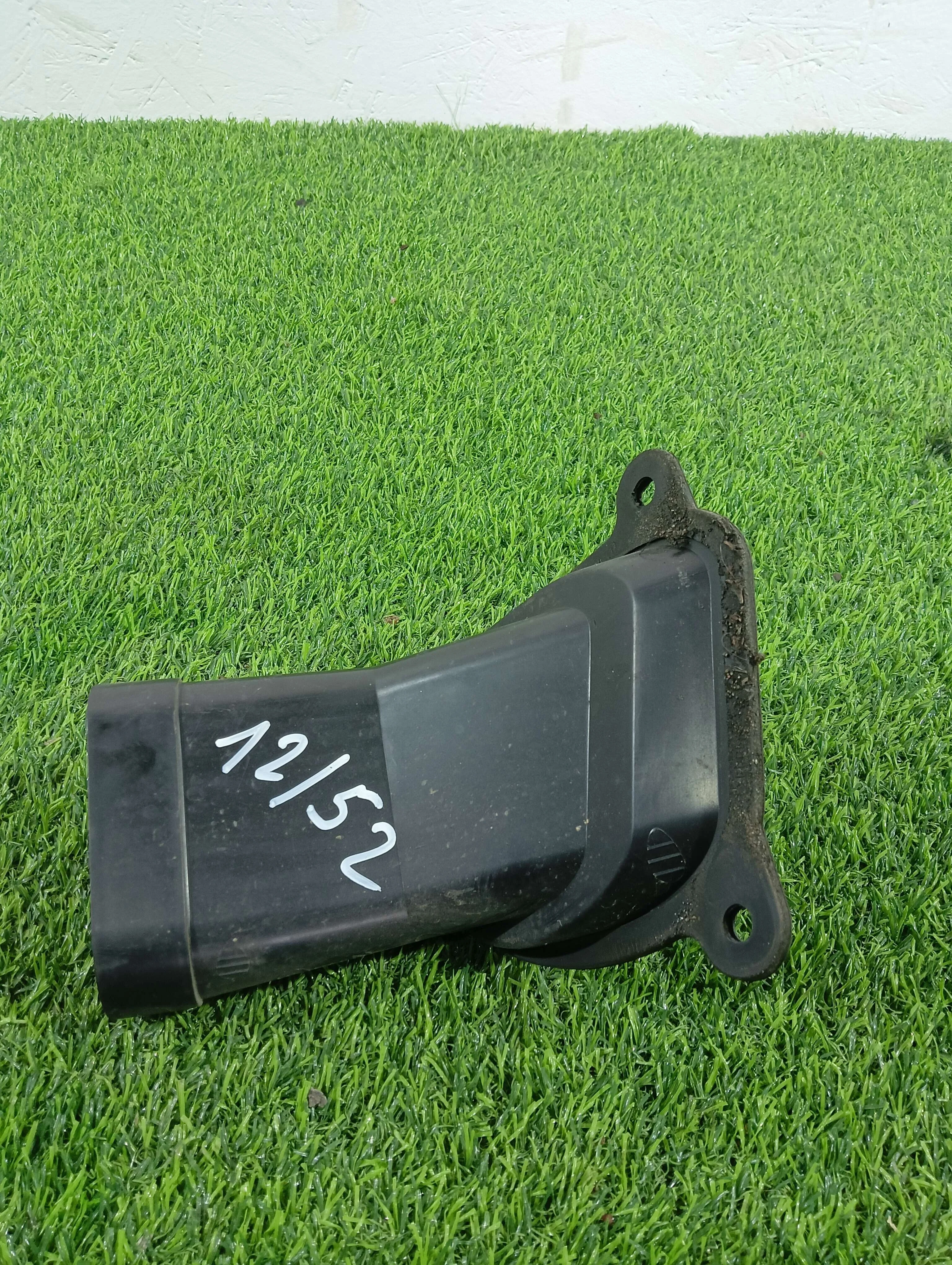 патрубок воздушного фильтра Opel Astra 1.4 бензин 2012