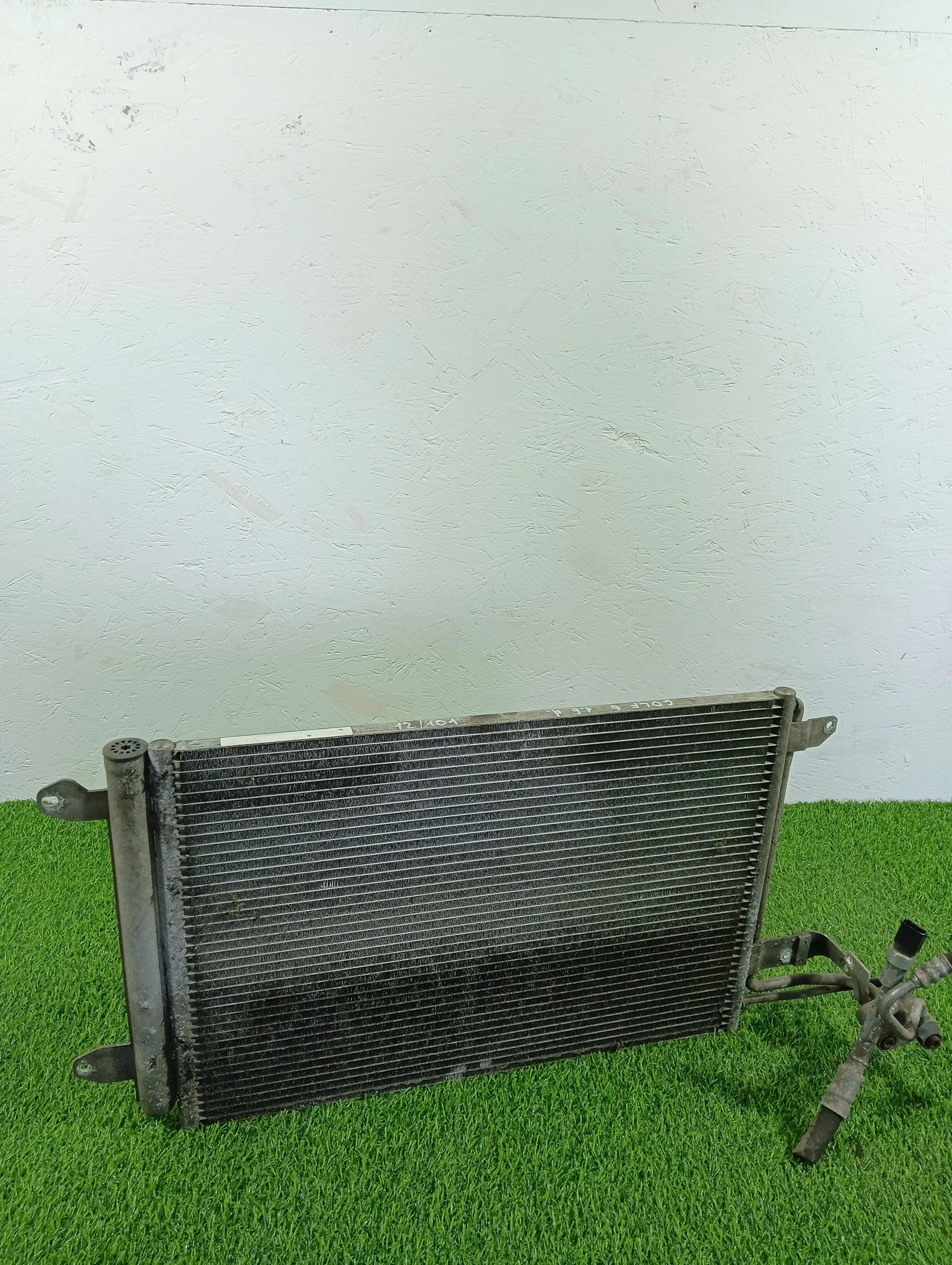 радиатор кондиционера Volkswagen Golf 1.6 дизель 2010