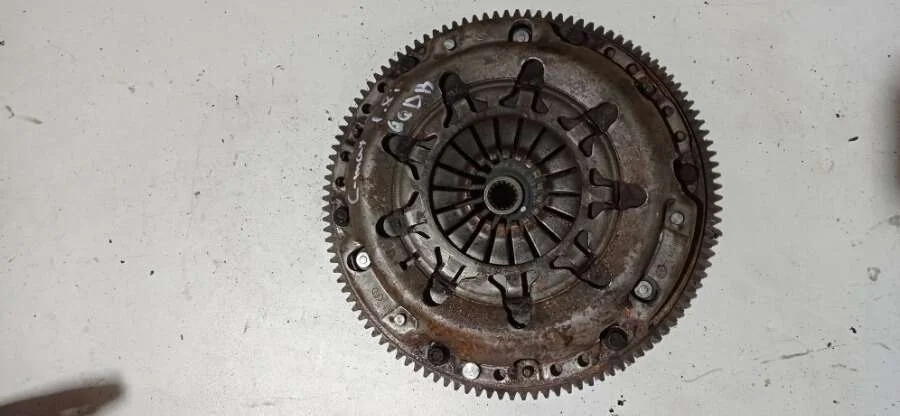 комплект сцепления Ford C-Max  бензин 2008