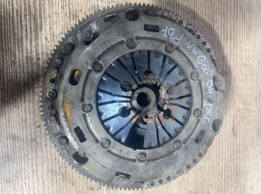 маховик Volkswagen Golf  дизель 2004