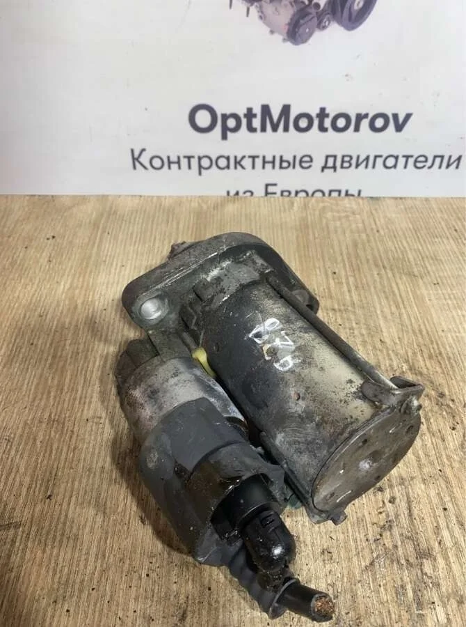 стартер Volkswagen Passat  бензин 2008