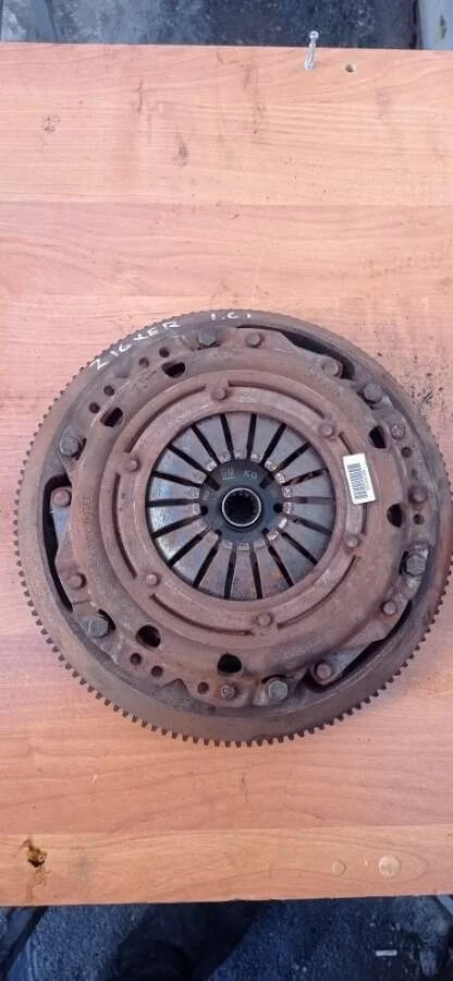 маховик Opel Astra  бензин 2007