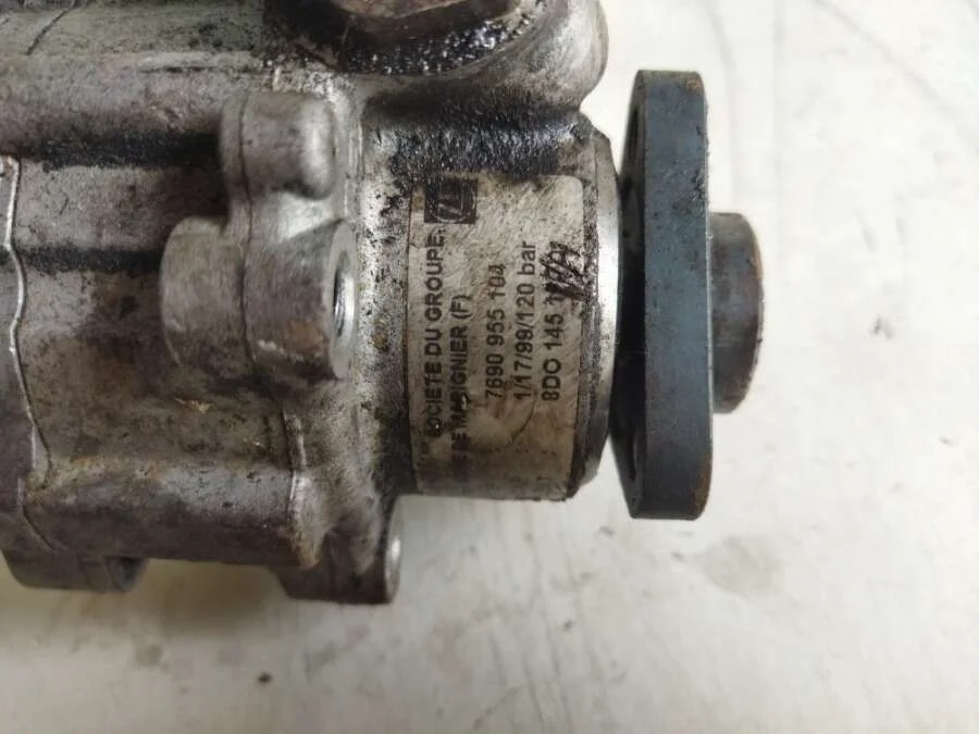 насос гидроусилителя руля Audi A6  бензин 2005