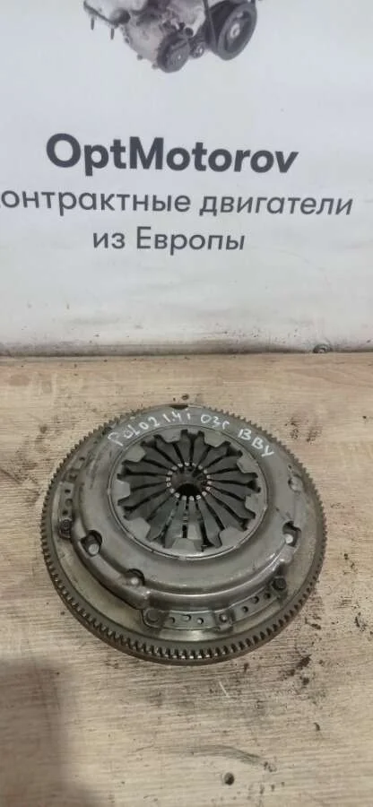 маховик Volkswagen Polo  бензин 2005