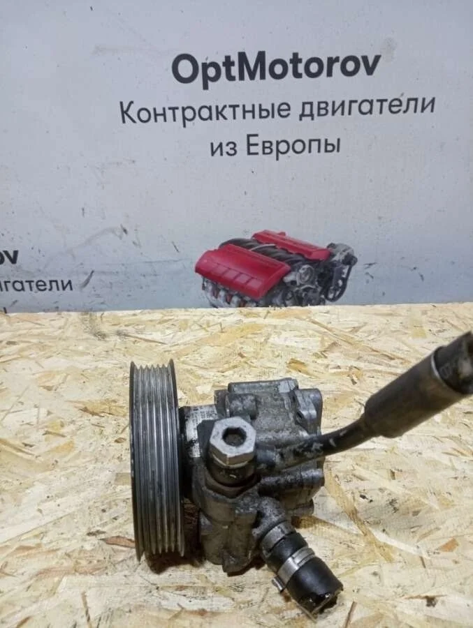 насос гидроусилителя руля Audi A4  дизель 2006