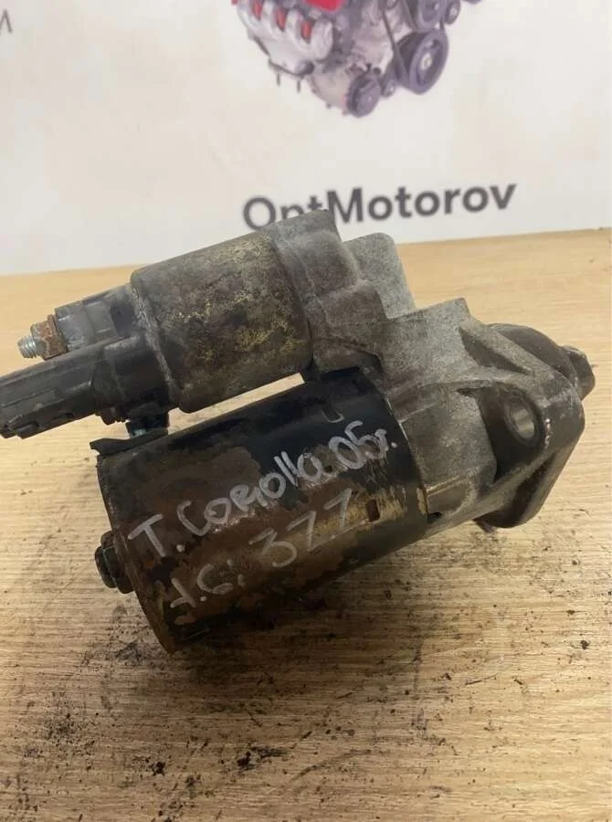 стартер Toyota Avensis  бензин 2002