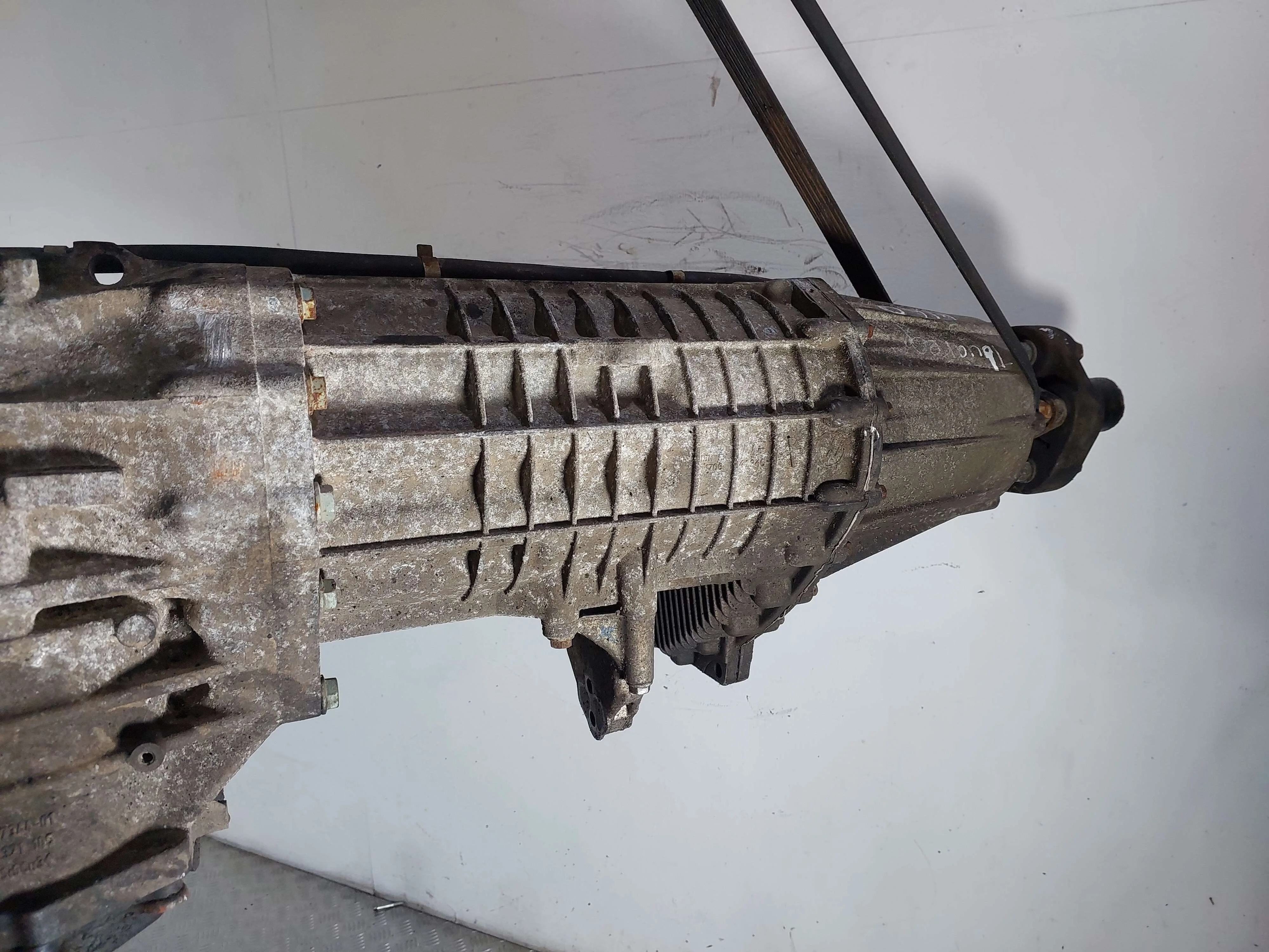 раздаточная коробка Volkswagen Touareg 3.2 бензин 2004