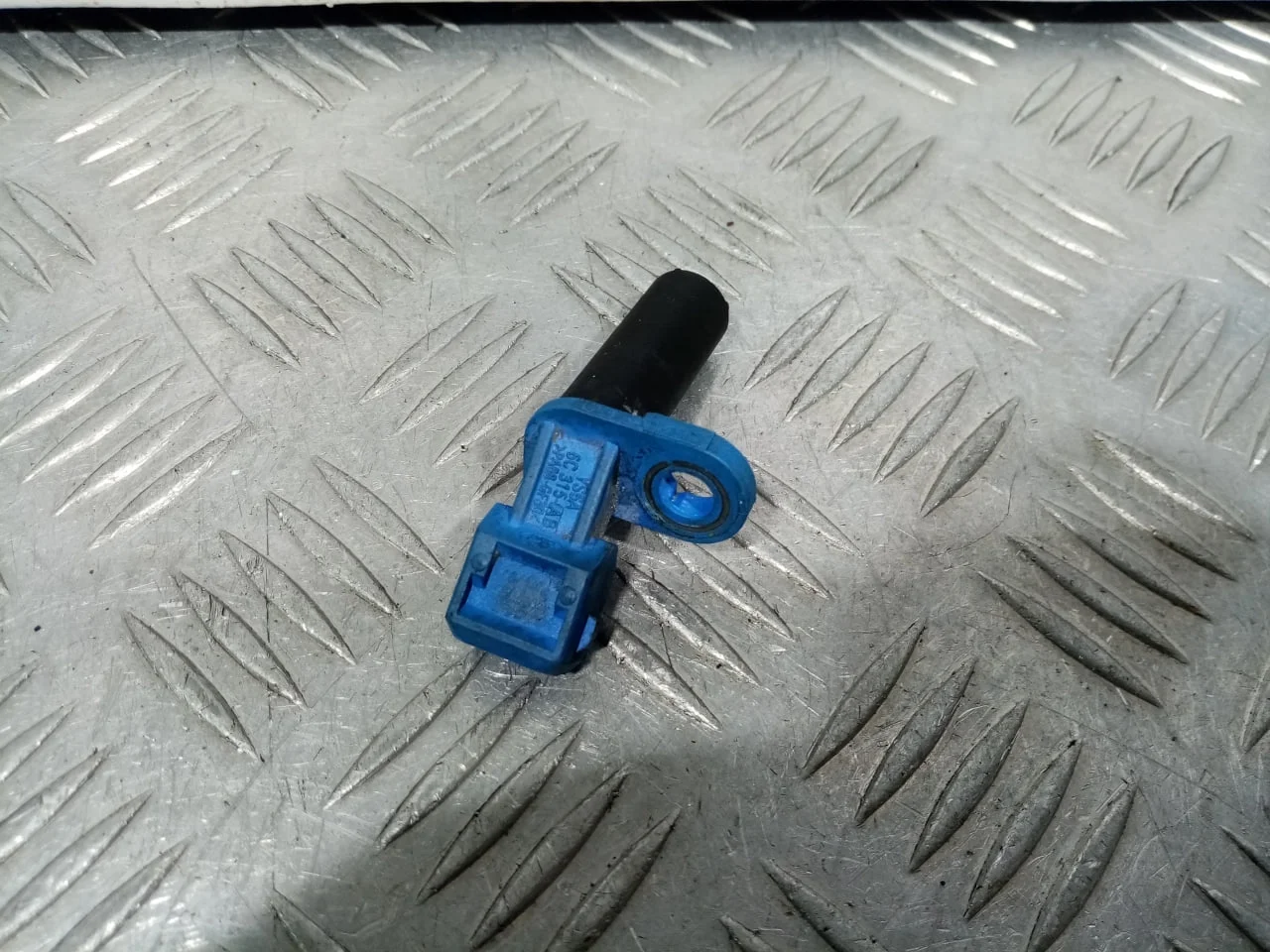 [Б/У] Датчик положения коленвала [Код: 00638852 ]