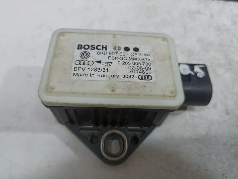 Датчик ускорения Audi Q5 2008-2017 8K0907637C 8R