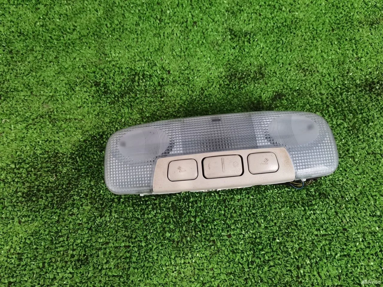 Плафон салонный ford ecosport 2014-2019 1528640