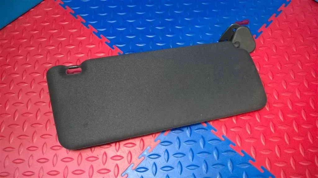 козырек солнцезащитный BMW X5 E53 51168258035  M54B30 231 лс 3.0i 2004 М482 toledo-blau металлик