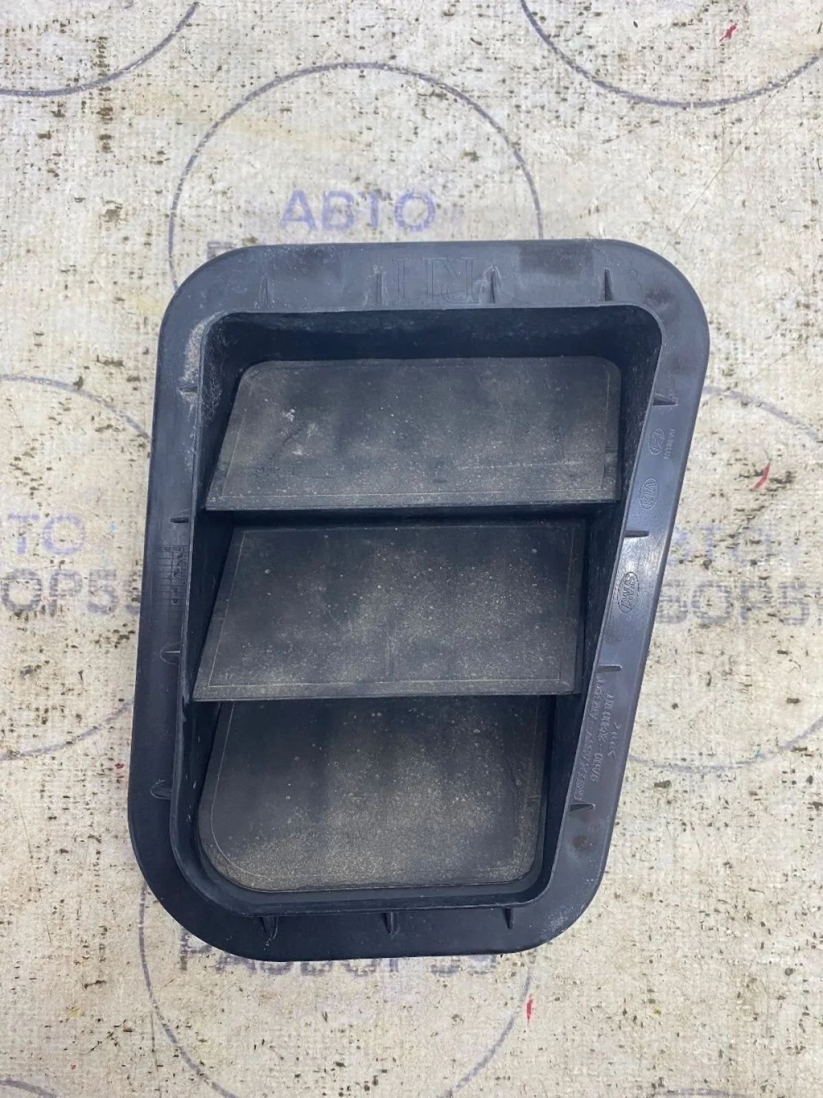 Решетка вентиляционная Hyundai Creta I (2016—2020)