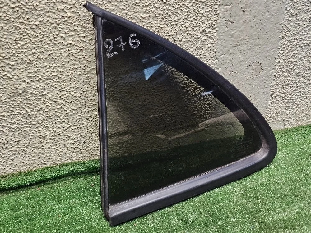 Форточка задняя левая на Nissan Almera B10 Classic