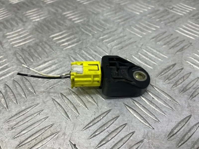 Датчик удара Toyota Camry V40