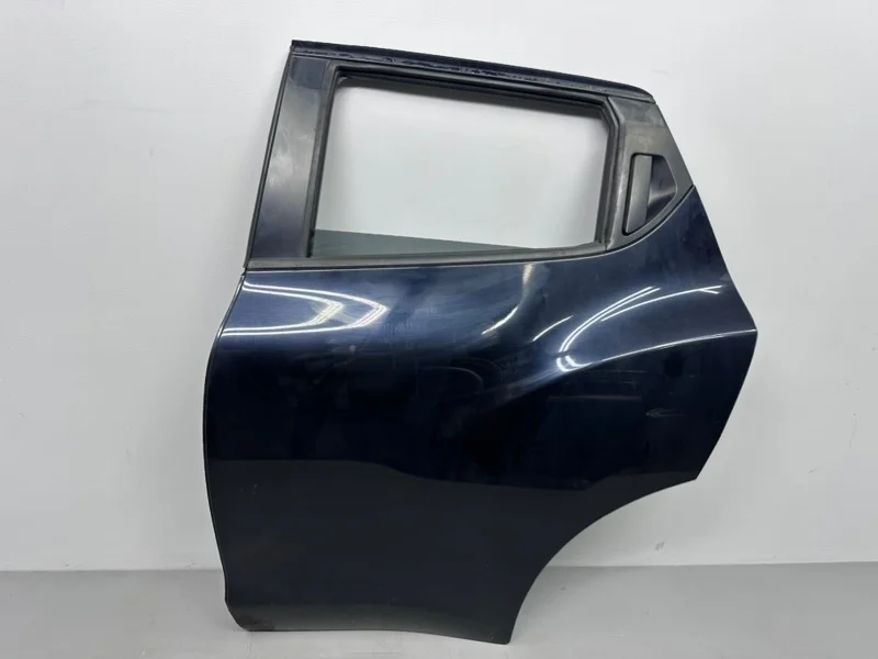 Дверь Nissan Juke F15