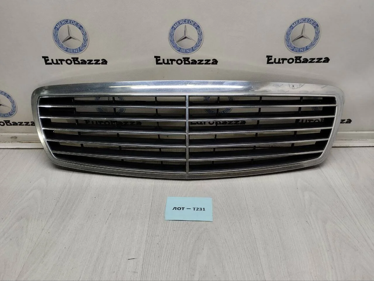 Решетка радиатора Mercedes W211