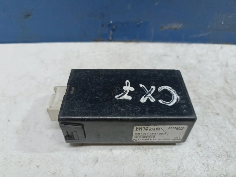 Блок реле Mazda Cx-7 2007-2012 EH14675R0 ER