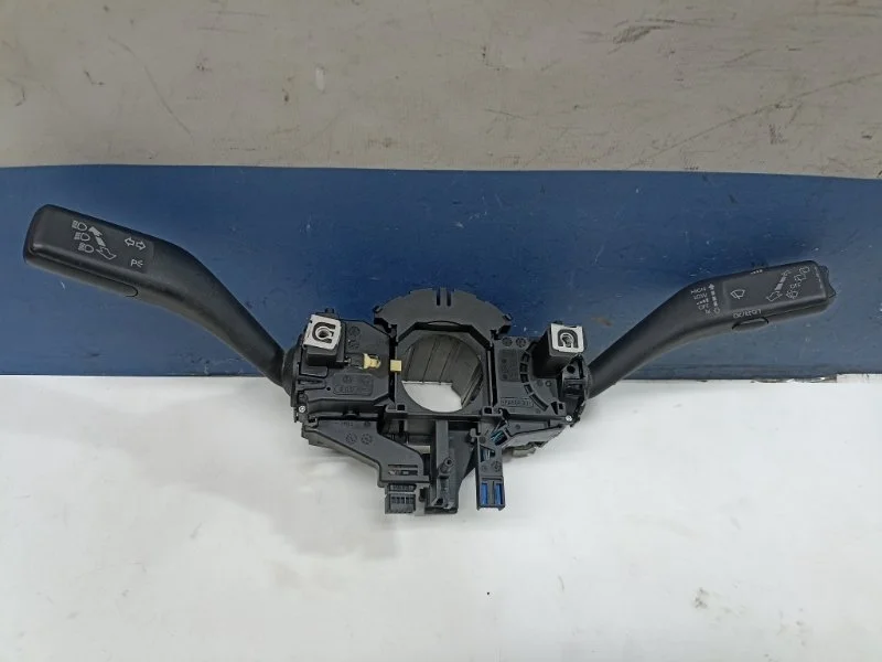 Переключатели подрулевые Volkswagen Golf Plus 2008 1K0953513E9B9