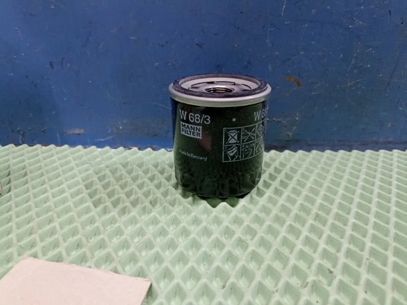 Фильтр масляный Toyota Rav 4 2012 W683 A40 2.0 3ZR