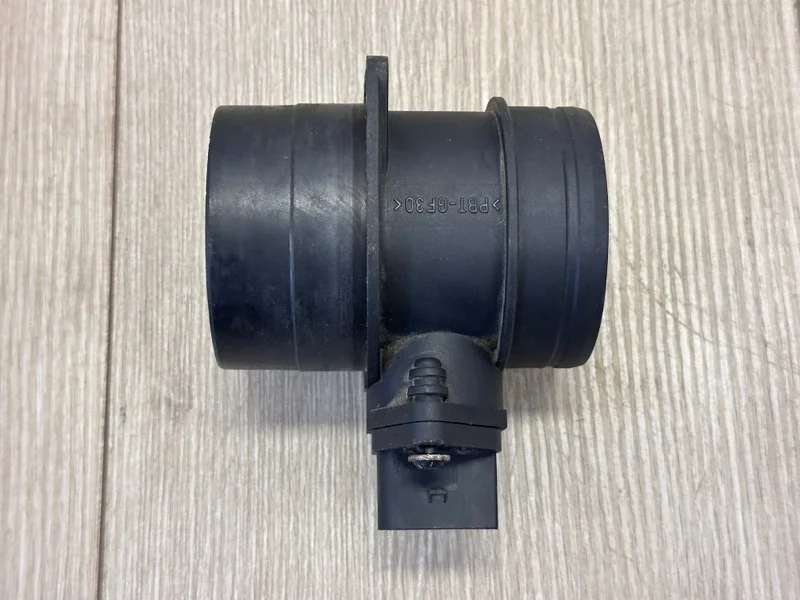 Расходомер воздуха (дмрв) VW Touareg 2003-2010 7L