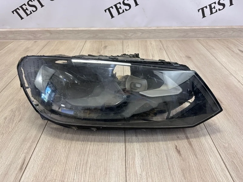 Фара VW Touareg NF 2010-2014 7P