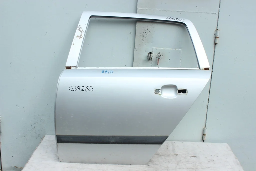 Дверь задняя левая универсал Opel Astra H ДВ265